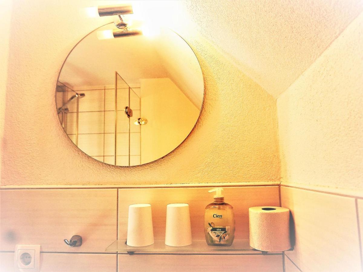 Hotel Pension Ins Fischernetz - Maentele Meersburg Esterno foto